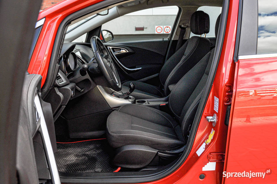 Opel Astra J 16T 180 LPG Bezwypadkowy Wrocław