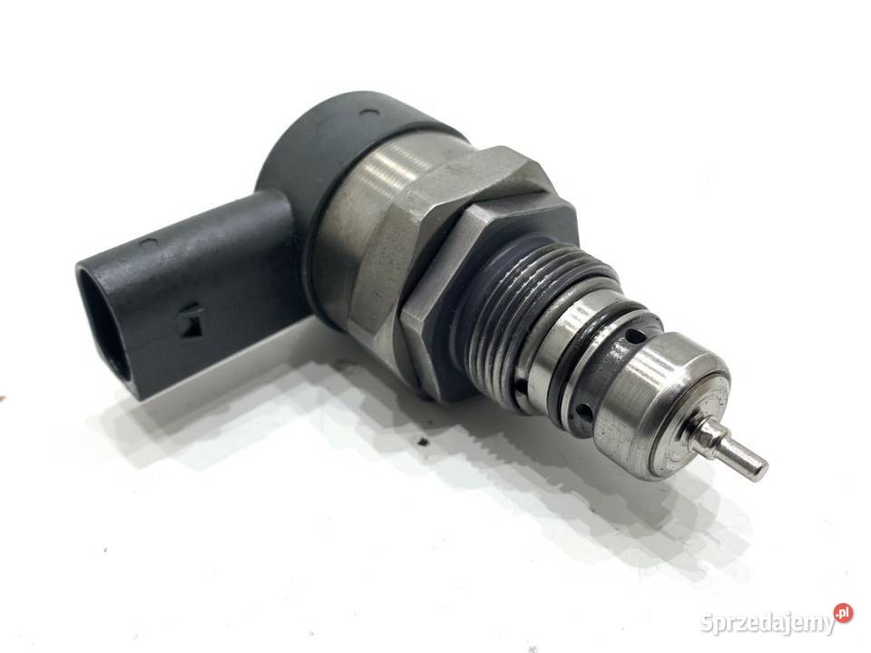 REGULATOR CIŚNIENIA PALIWA BMW F16 0281002949 30