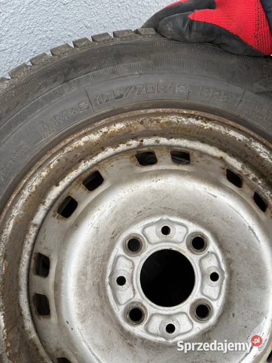 Sprzedam Opony Marki Dębica Zimowe Zamość
