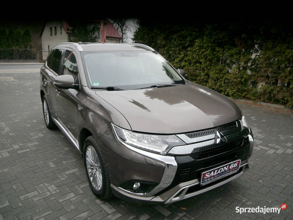 Mitsubishi Outlander 24 Hybrid 4x4 Led Stan Częstochowa