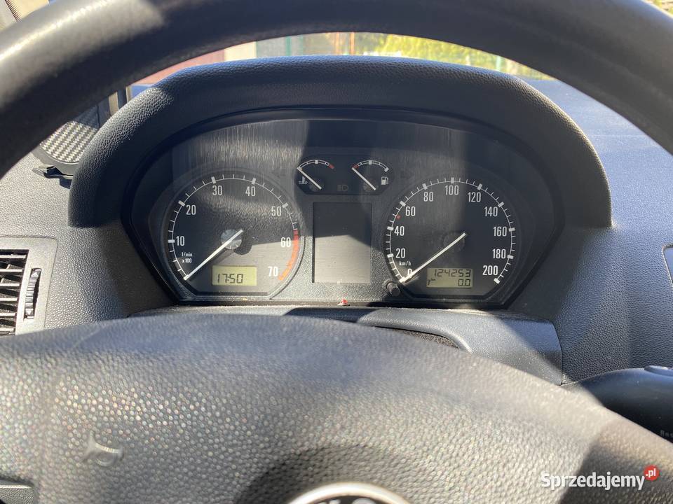 Skoda Fabia 12 64 2004 Rok produkcji 2004 Fabia Wrocław
