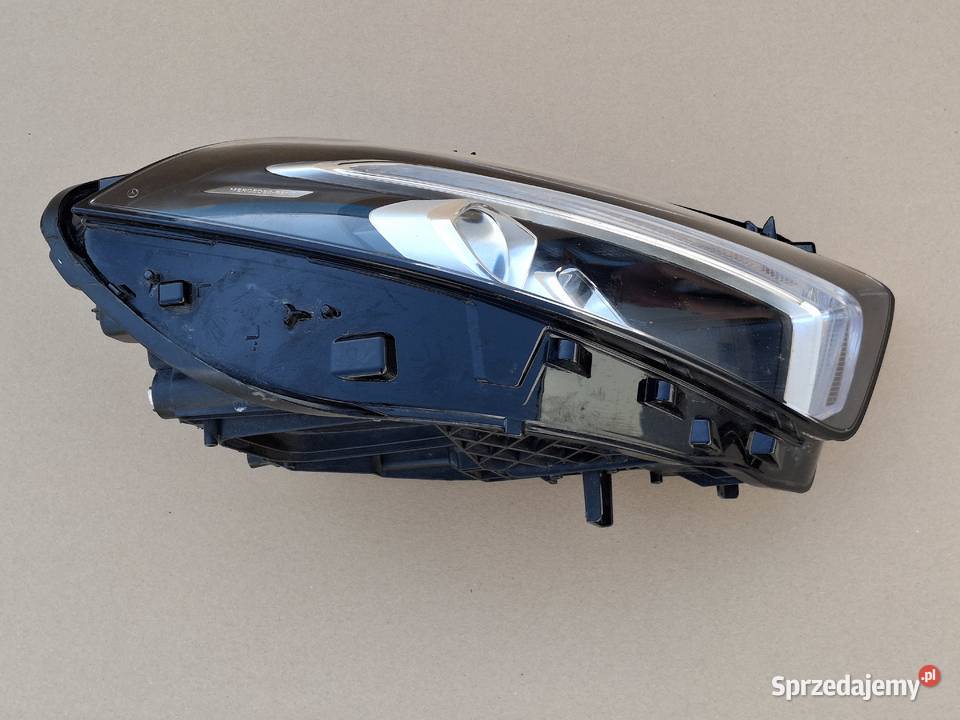 MERCEDES AKLASA W177 REFLEKTOR PRAWY FULL LED Bieleń