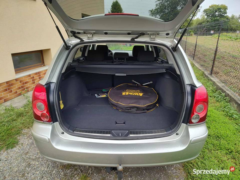 Toyota Avensis 18 LPG Rzeszów sprzedam