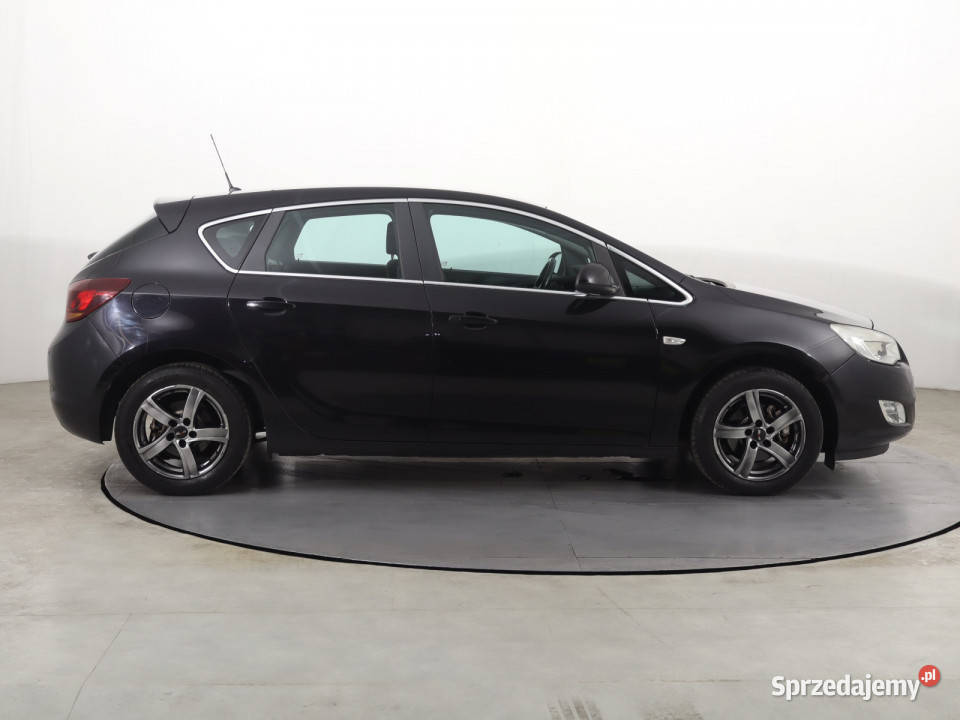 Opel Astra 14 T