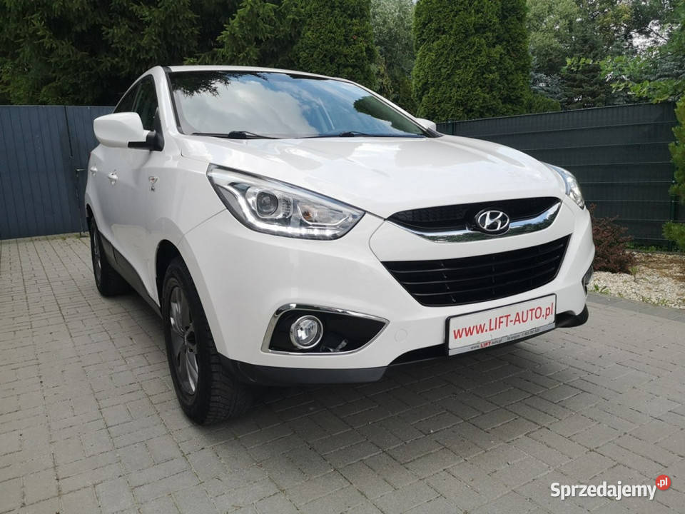 Hyundai ix35 16 Benzyna 135 Klima Hak Alu światła LED Strzegom
