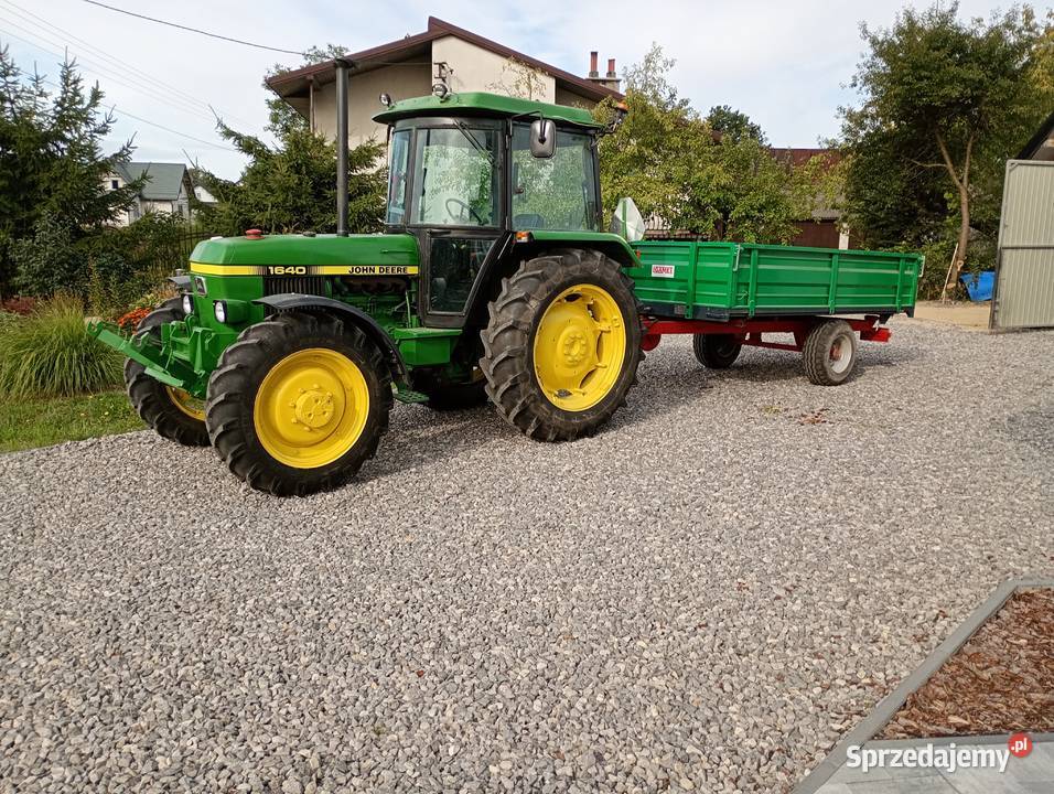 ciągnik rolniczy John Deere 1640 przedni TUZ lubelskie Międzyrzec Podlaski
