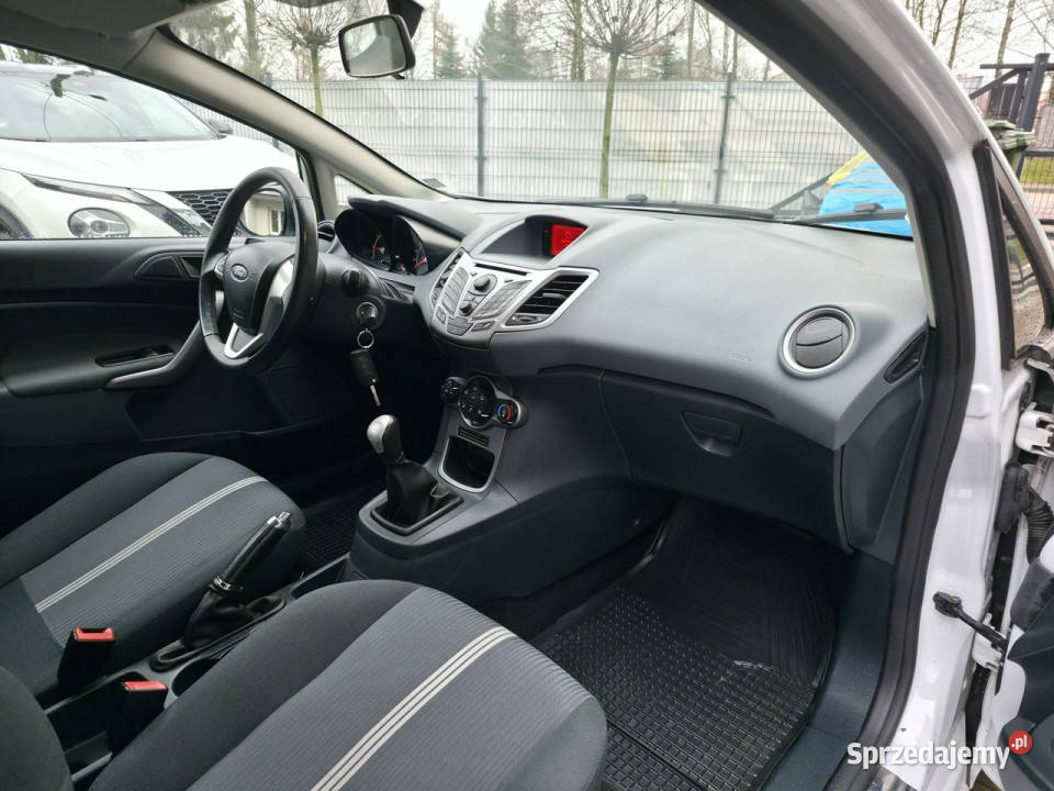 Ford Fiesta 125 Benzyna Serwisowany Gwarancja VAT marża Piekoszów sprzedam