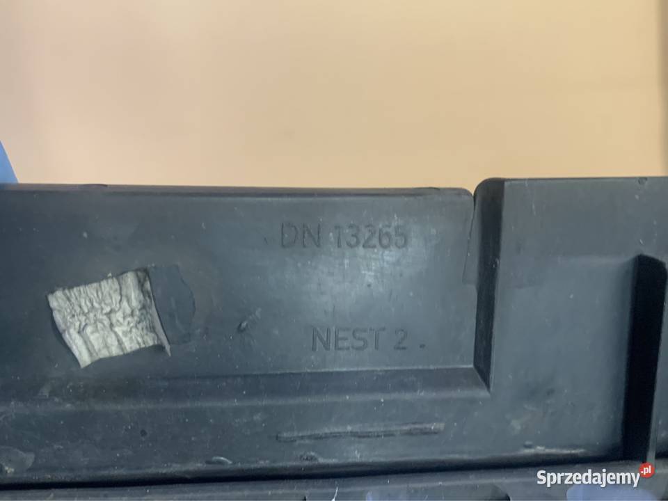 Grill atrapa chłodnicy Ford fiesta mk6 Atrapy Szczecin sprzedam