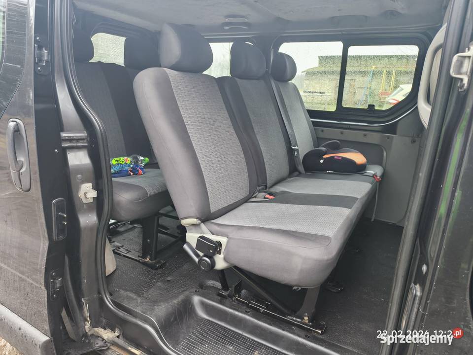 Renault Trafic 25 dCi 44000 przebiegu generalnym Renault łódzkie Poddębice