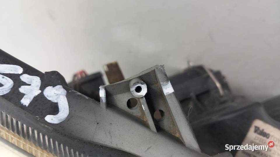 TOYOTA COROLLA E12 LIFT LAMPA PRZÓD PRAWA Zbierkowo