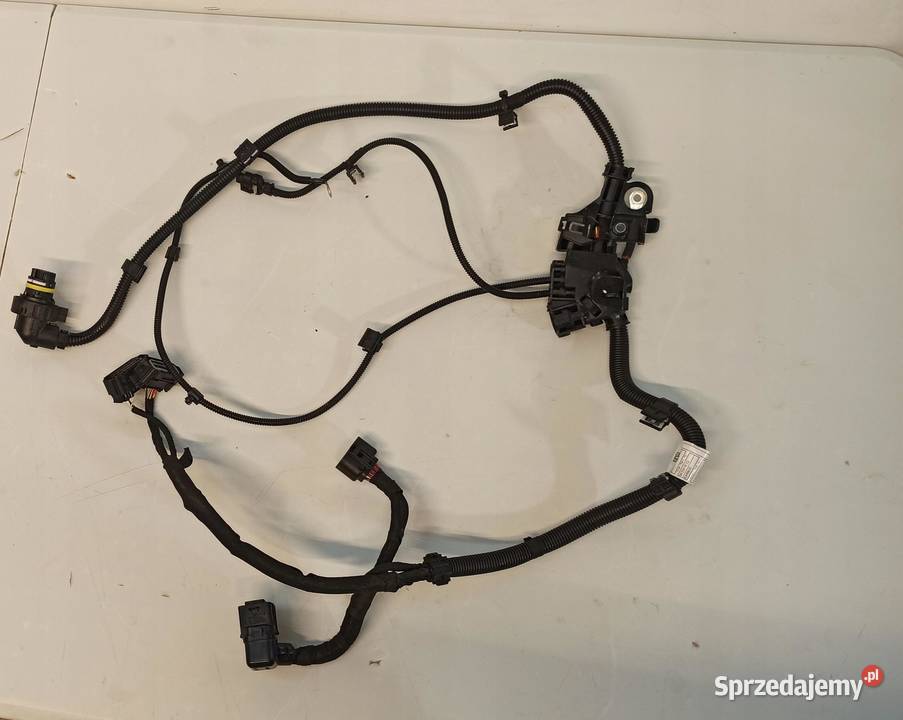 WIĄZKA SILNIKA B38M 118i BMW F21 8635817 osobowe Materiały instalacyjne