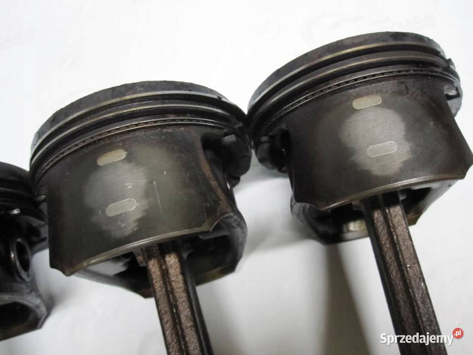 Opel Corsa 12 16V B12XER 15R 70 73L41 Tłok