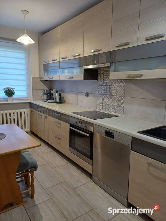 Sprzedam 3 pokoje piwnica balkon Chabry niski Opole