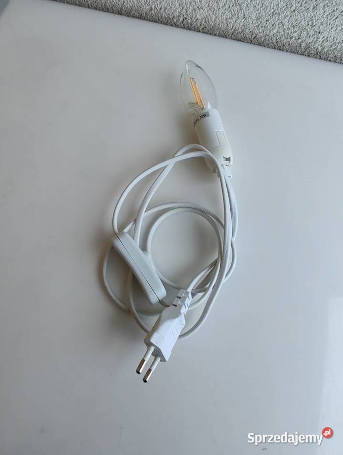 Kabel z wtyczką i włącznikiem oprawą E 14 Olecko