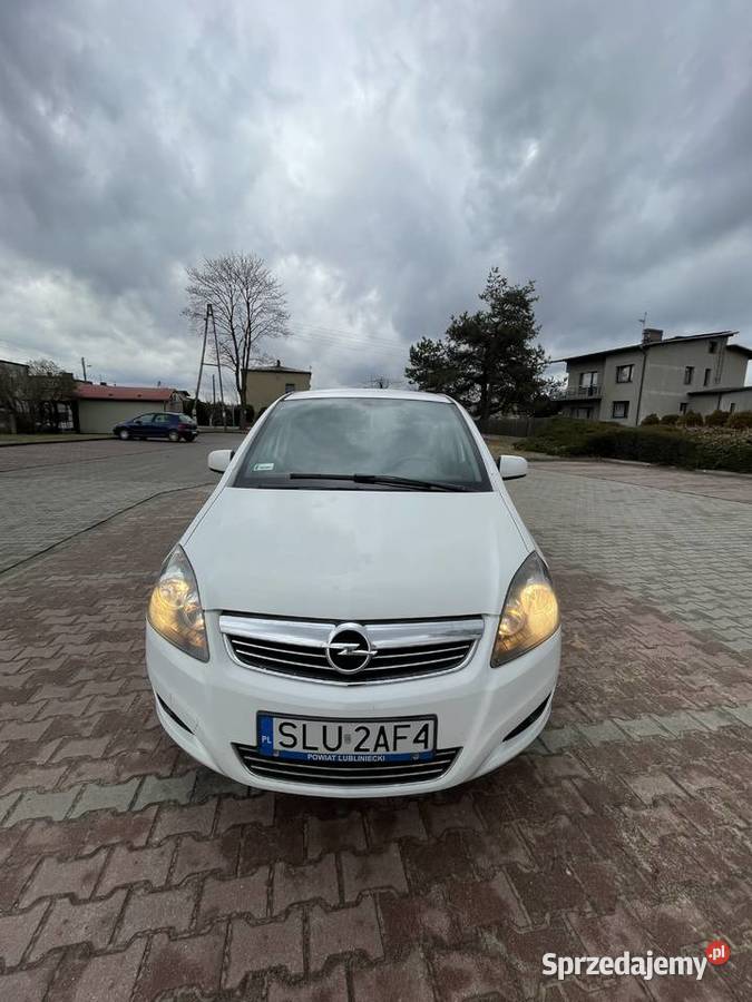 Opel zafira b 110
