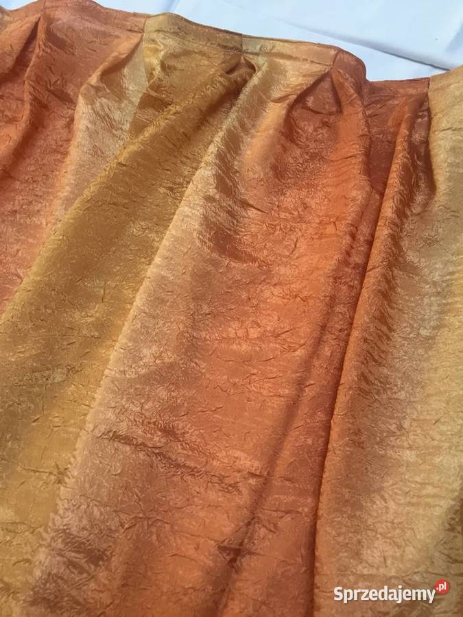 Skirting odcienie pomarańczowego