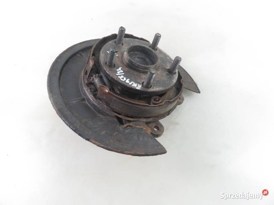 PIASTA TYLNA PRAWA TOYOTA COROLLA Verso E12 22 Części samochodowe