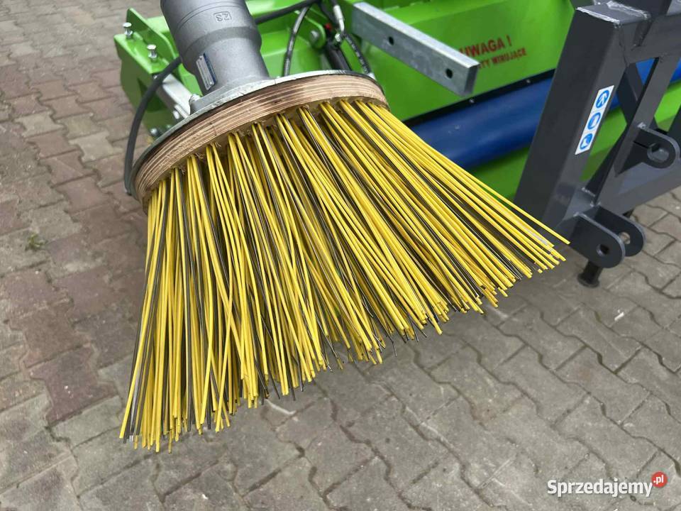 Zamiatarka do ciągnika wózka widłowego na
