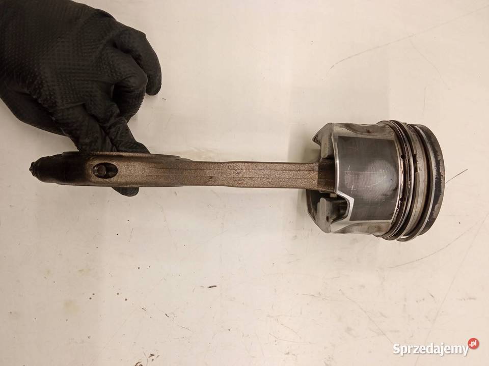 TŁOK KORBOWÓD 83L82 30 TDI VW Volkswagen Touareg