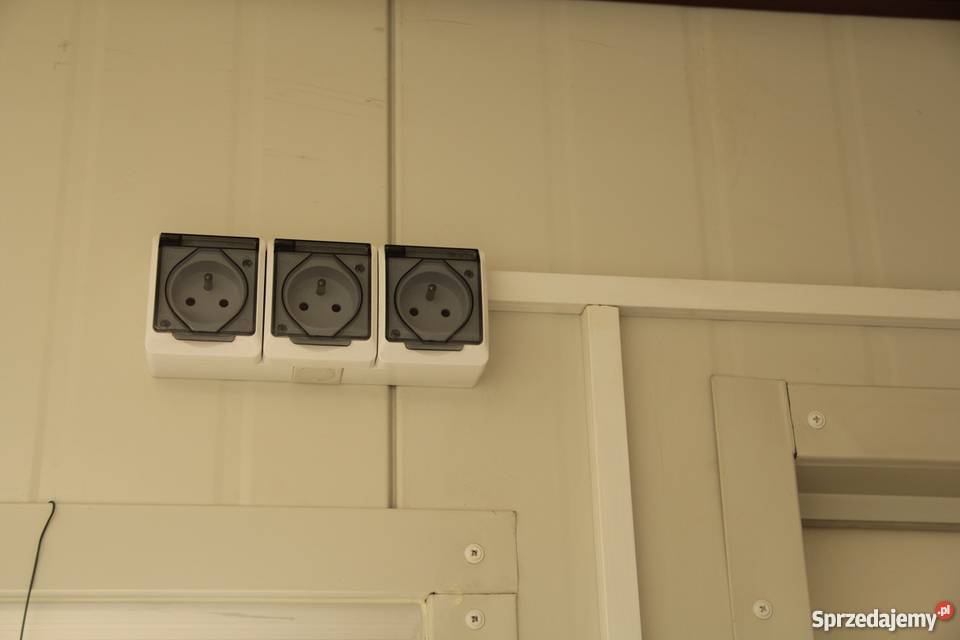 Legionowo Targowisko Miejskie Pawilon handlowy 3 Legionowo sprzedam