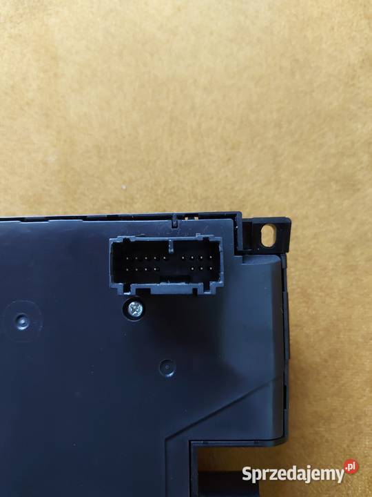 Panel klimatyzacji Volvo V50 C30 ładny 30739249 Rok produkcji 2005 Wojcieszków