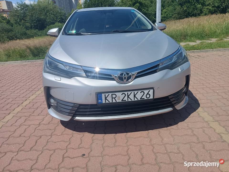 Toyota corolla srebrny Tarnów