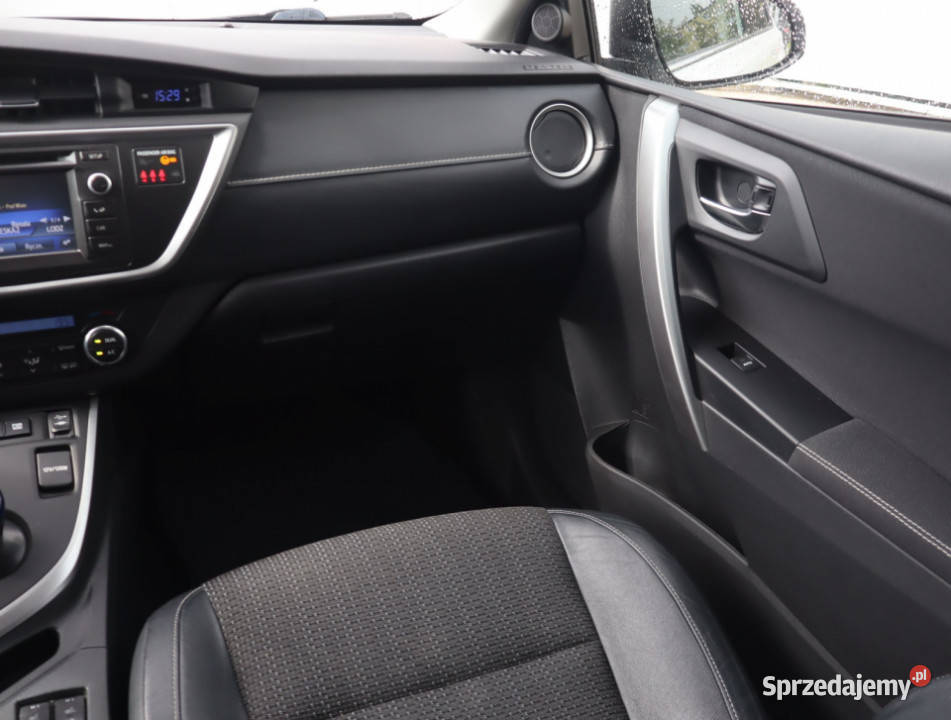 Toyota Auris Hybrid 100KM Łódź