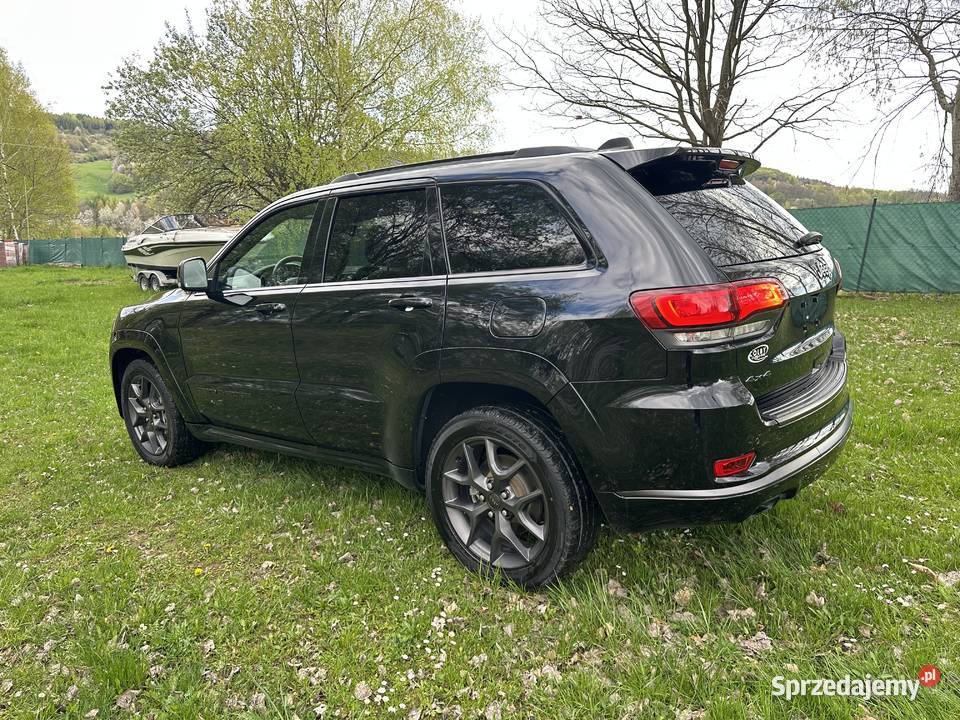 Jeep grand cherokee wk2 limited X Stobierna