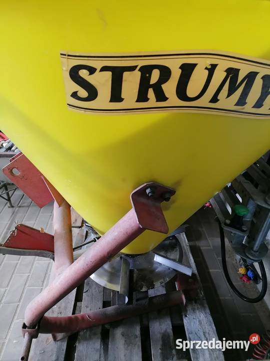 Rozsiewacz nawozu Strumyk Rozsiewacze nawozów Kokanin