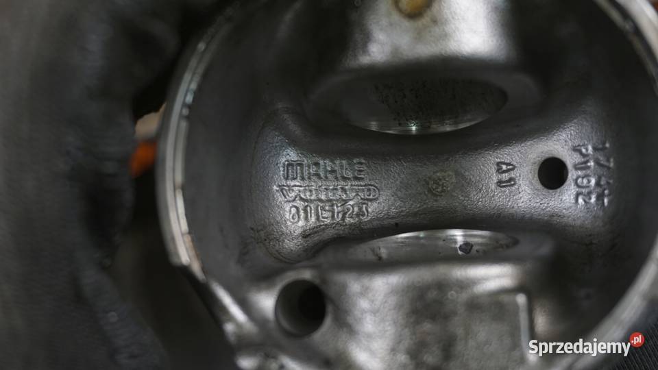 C30 C70 V50 S40 20 D4 13r 177 D5204T tlok 81L123 Suków sprzedam