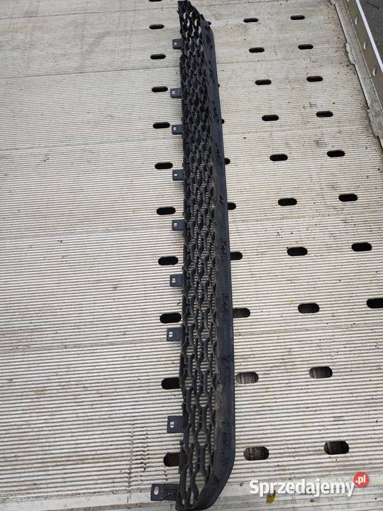 Grill zderzaka RAM 1500 68274571AA Motoryzacja opolskie Zielęcice