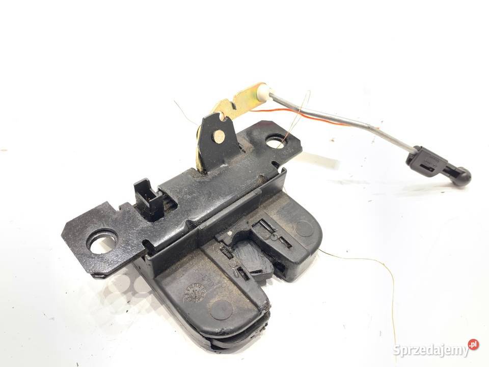 ZAMEK KLAPY TYŁ VW TOUAREG SUV 7L6827505 0213