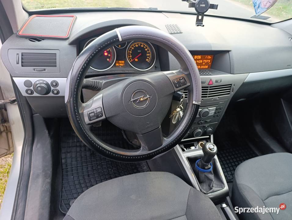 Opel Astra 16 benzyna Edition 2006r Gniezno sprzedam