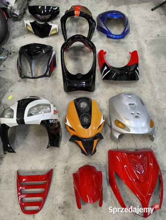 48798856372Czaszki owiewki Skuter dużymały do Szyby i owiewki Plecka Dąbrowa