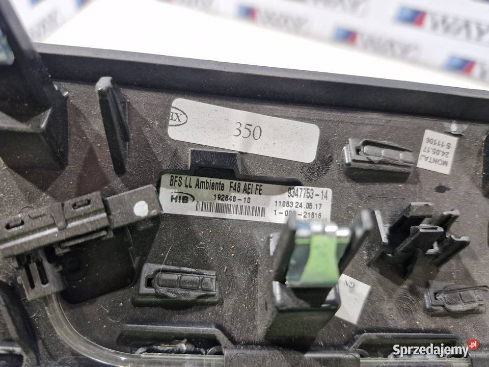 9347753 BMW X1 F48 KRATKA NAWIEWU ŚRODKOWA