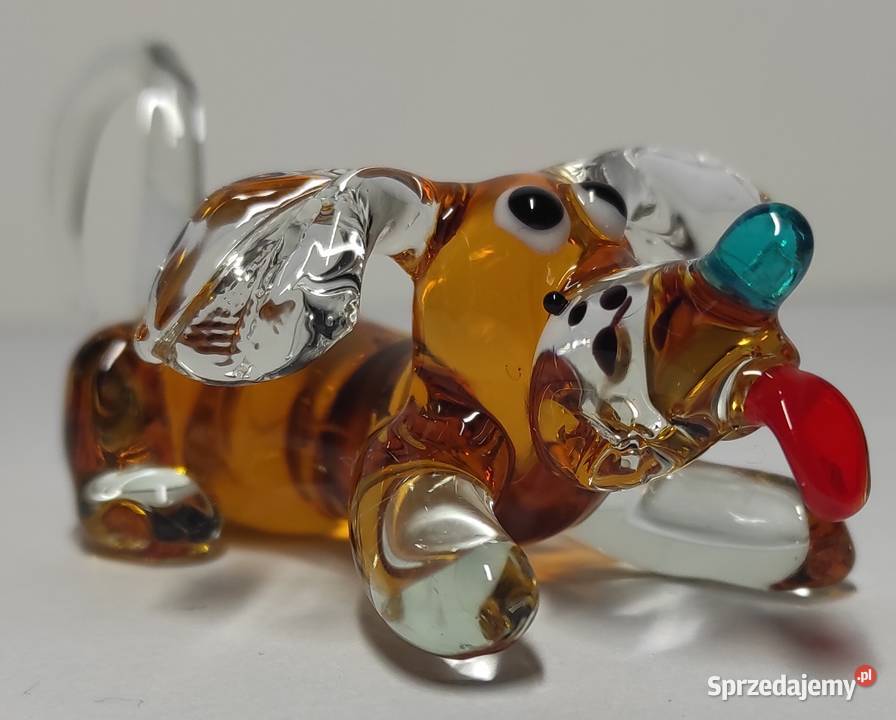 Szklany pies ze szkła kolorowy szkło artystyczne Warszawa