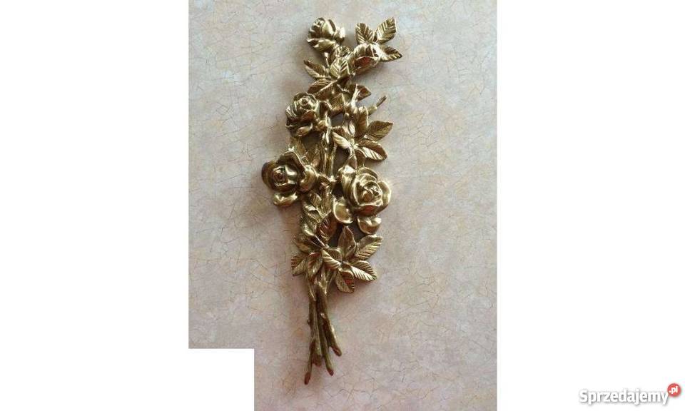 Róża z dłonią czerniona mosiężna złota bukiet Strzegowo