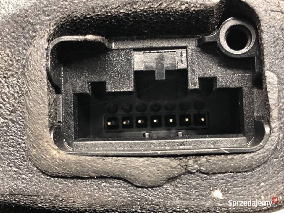 ZAMEK DRZWI PRAWY PRZÓD VW POLO V Hatchback