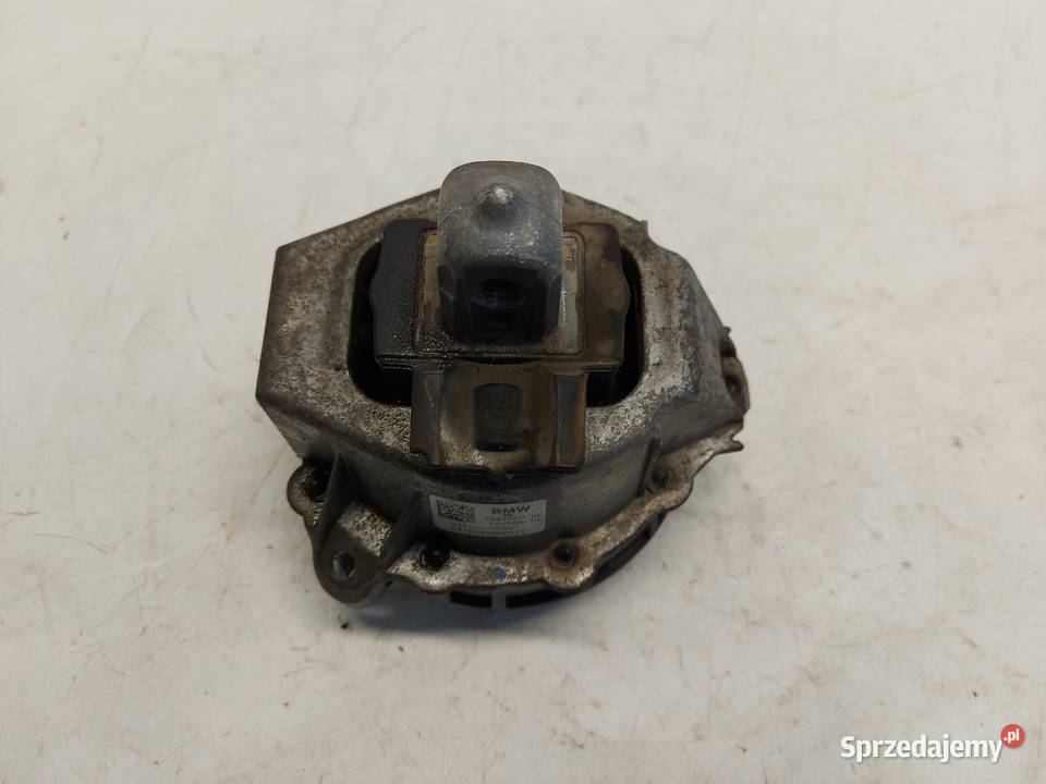 BMW G21 G20 Kombi 330e łapa poduszka silnika