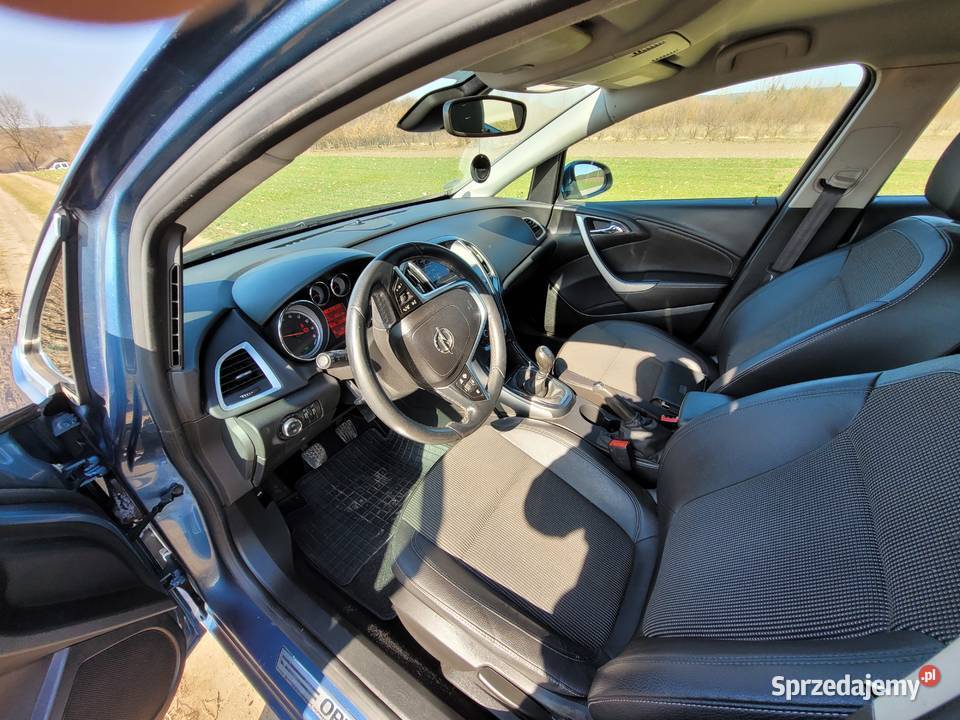 Opel Astra 14 TURBO Bałtów