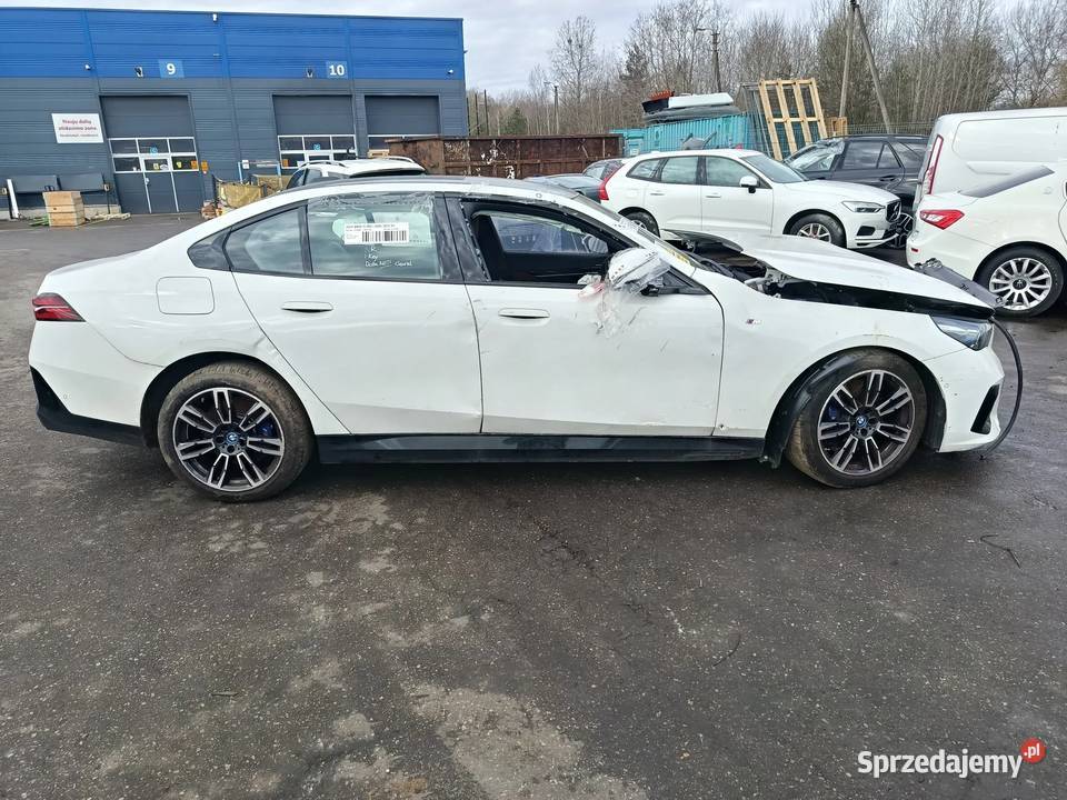 BMW 5 G60 i5 eDrive40 2023 250 kw 10032000 Na Katowice sprzedam