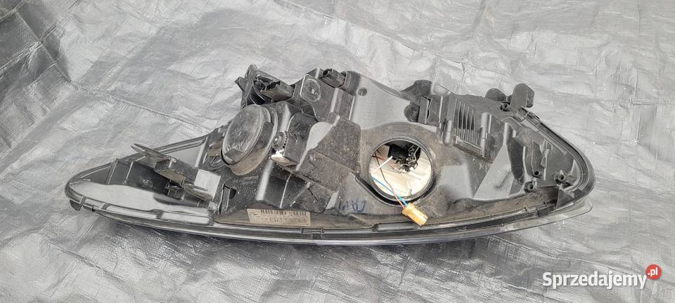 RENAULT CAPTUR 13 LAMPA PRAWY PRZÓD REFLEKTOR osobowe