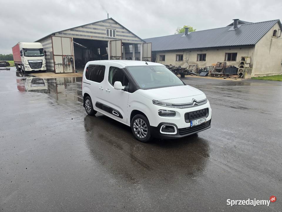 Citroen Berlingo 15 HDI wymieniony silnik Polski światła do jazdy dziennej Berlingo Bąków Górny