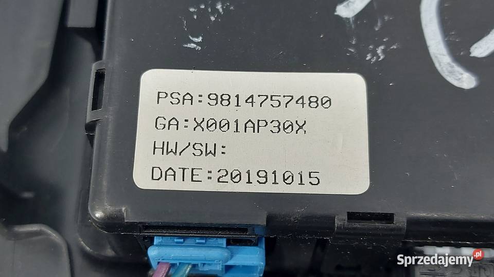 PEUGEOT 2008 II 20r lampka podsufitki 9814757480 Oświetlenie kabiny Kielce