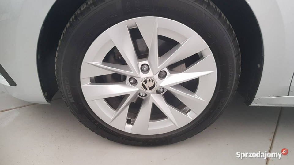 koda Octavia 15 TSI ACT Ambition z polskiego gniazdo USB Warszawa