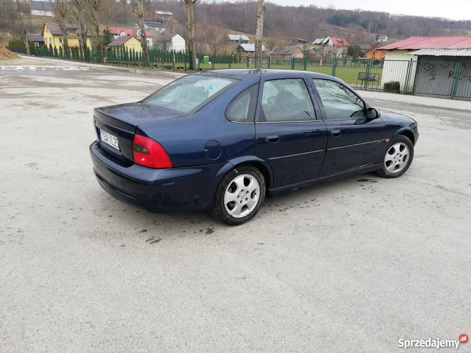 Opel Vectra B FL 18 16v lpg wersja na 100 lecie nieuszkodzony Lubenia