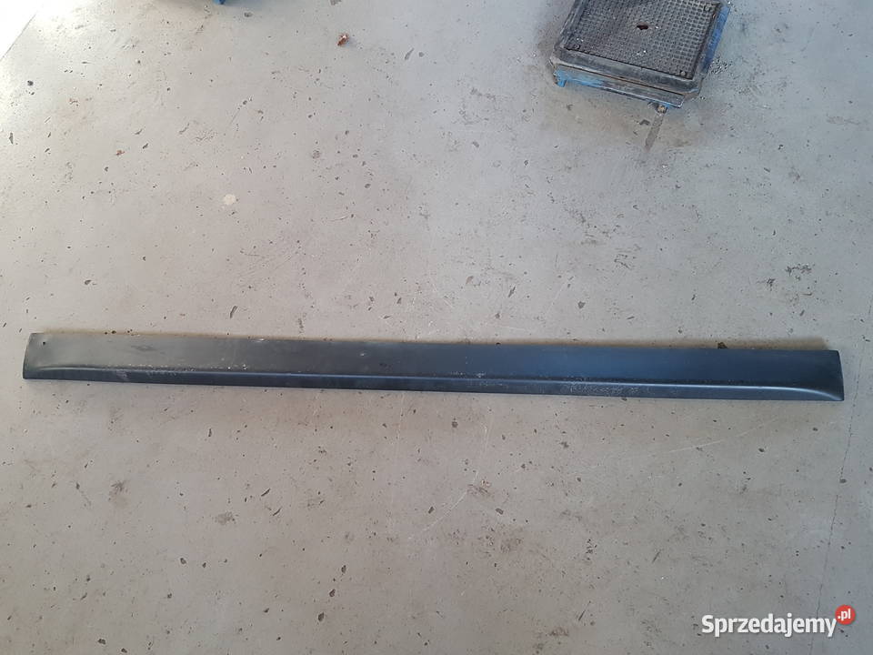 PEUGEOT 3008 I LISTWA PROGOWA PRAWA LISTWA PROGU Rok produkcji 2012 Turek