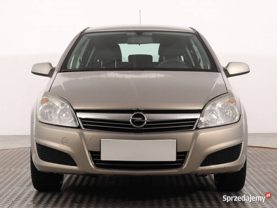 Opel Astra 14 16V Hatchback Katowice