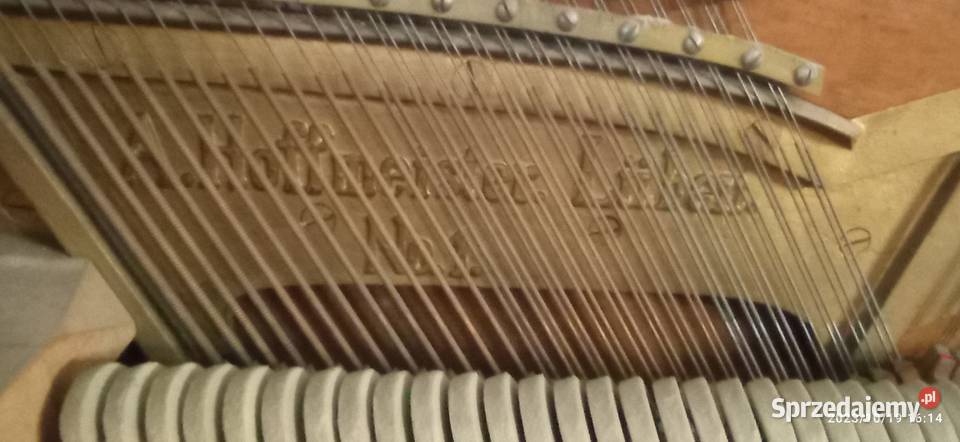 Pianino A Hoffmeister Luben antyk z piękną Świdnica