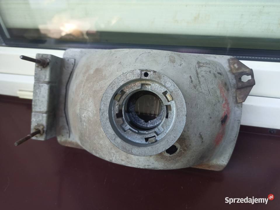 VW Passat B1 lampa przednia prawa reflektor Lampy przednie Sieradz sprzedam